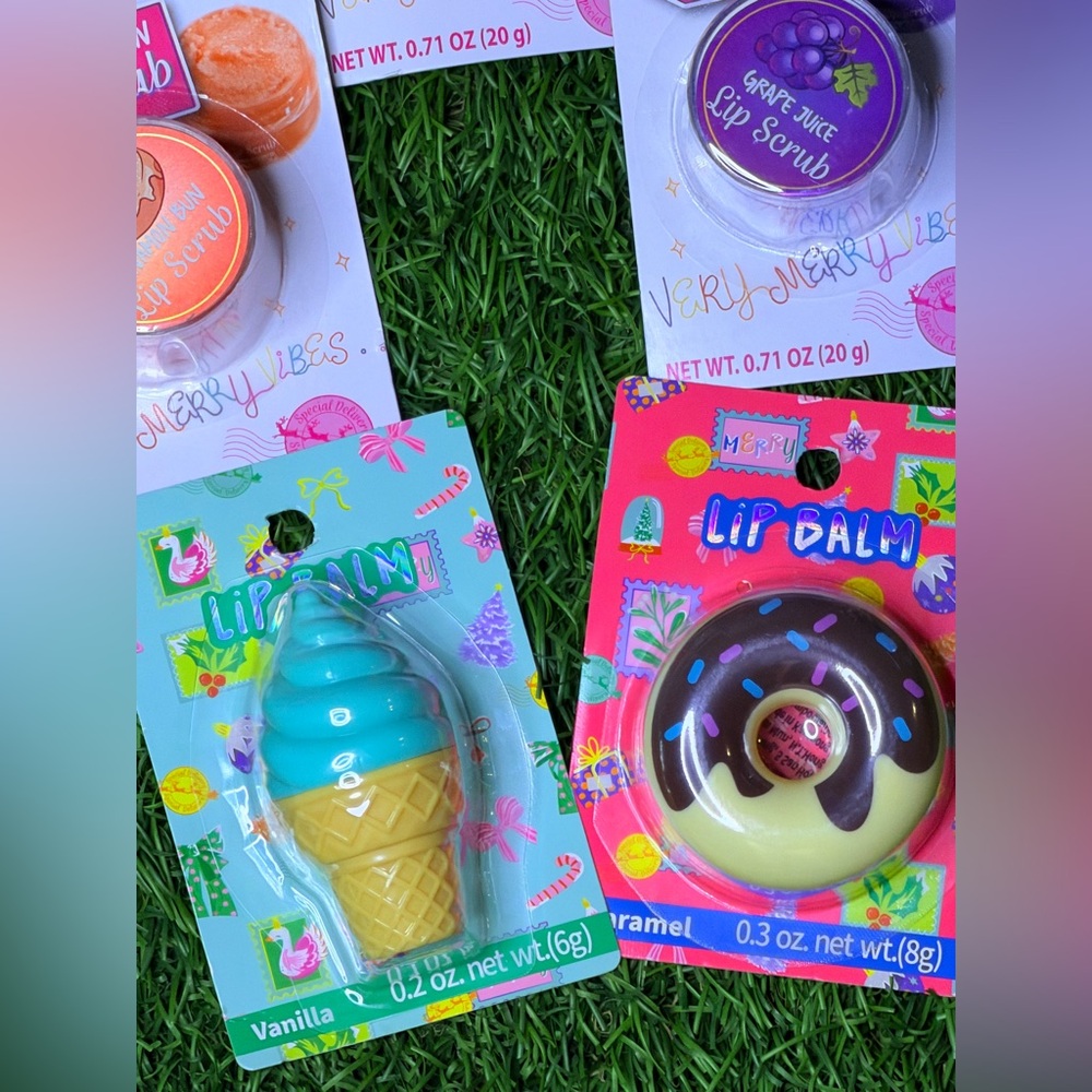 Líp Care Bundle 5 Piece Set | Lip Scrubs & Fun Lip Balms | Cute Asthetic - Picture 4 of 7
